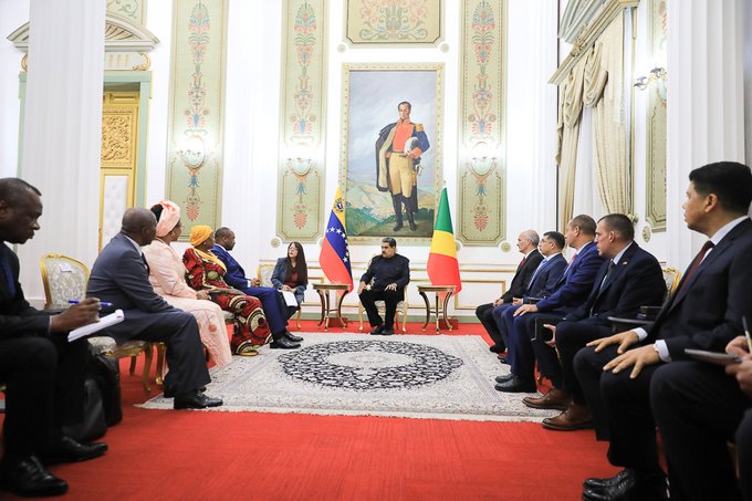Presidente Maduro sostiene encuentro con delegación de la República del Congo