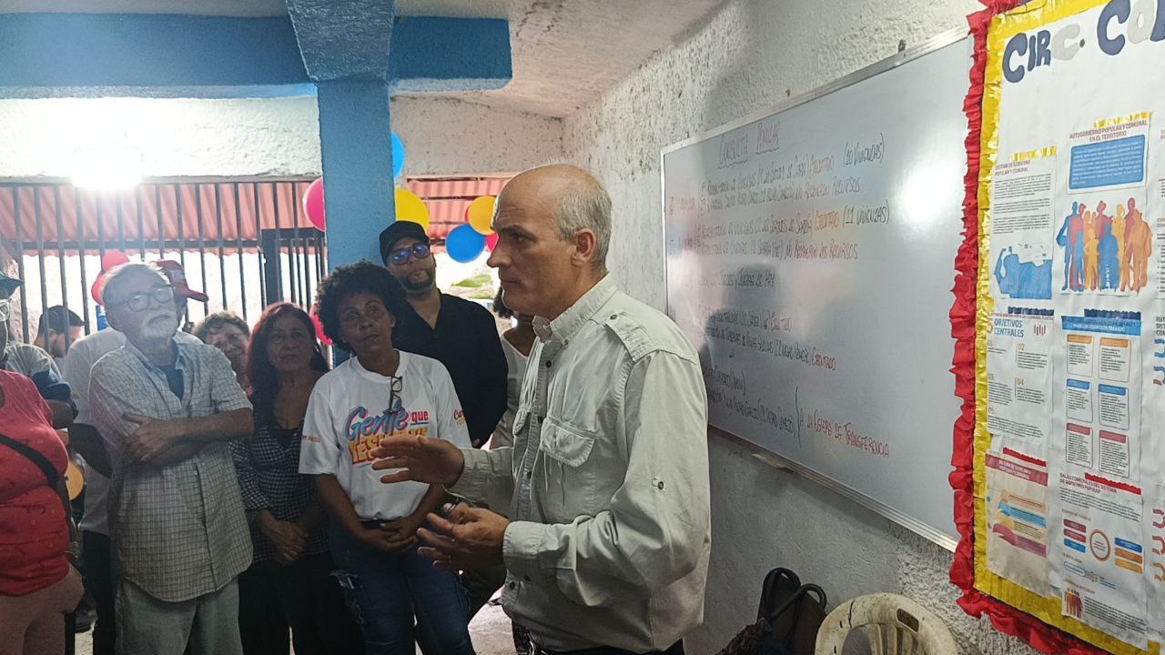 Instaladas Comisiones de Trabajo en la Comuna Sarria a Golpe de Timón