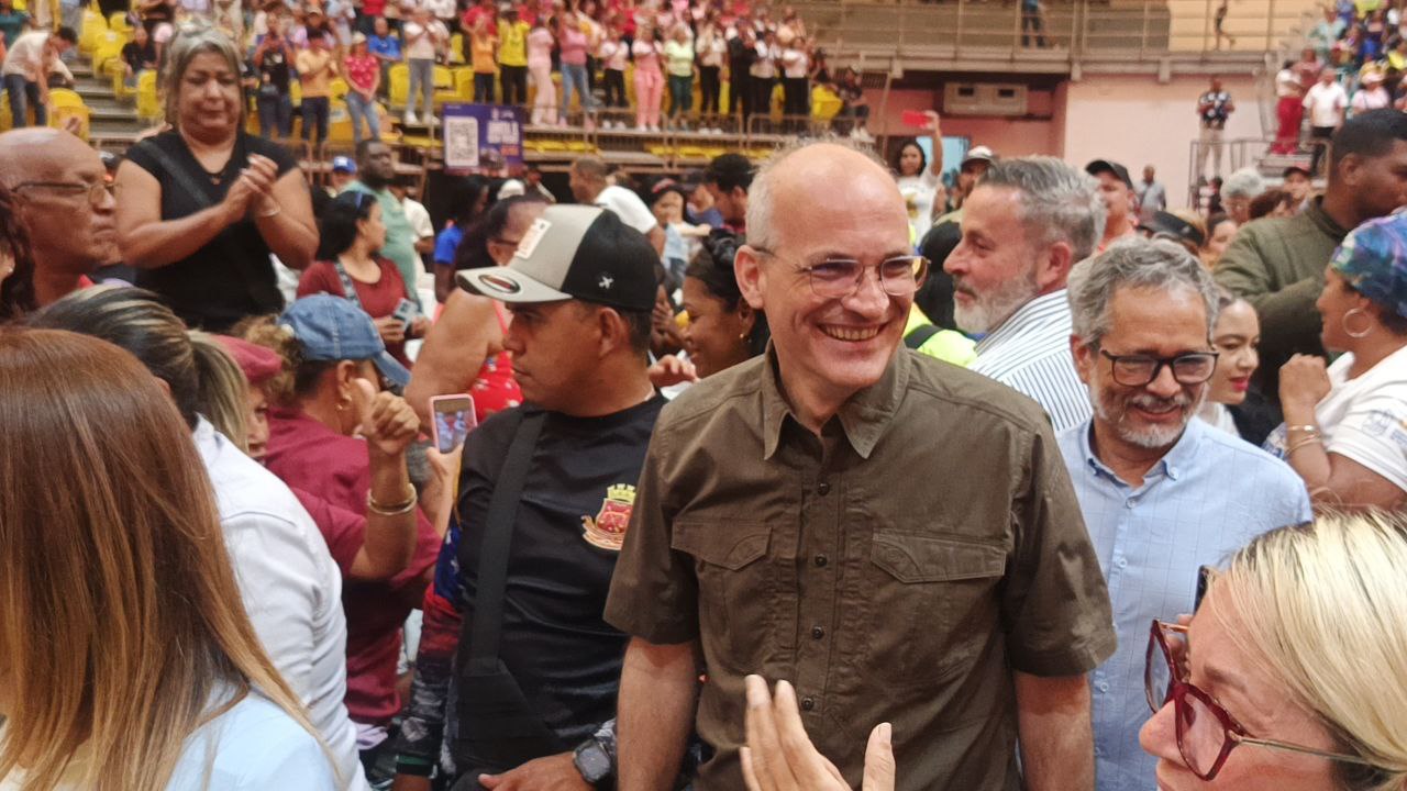 Comunas de La Guiara construyen el legado del Comandante Chávez con el Gobierno Comunal