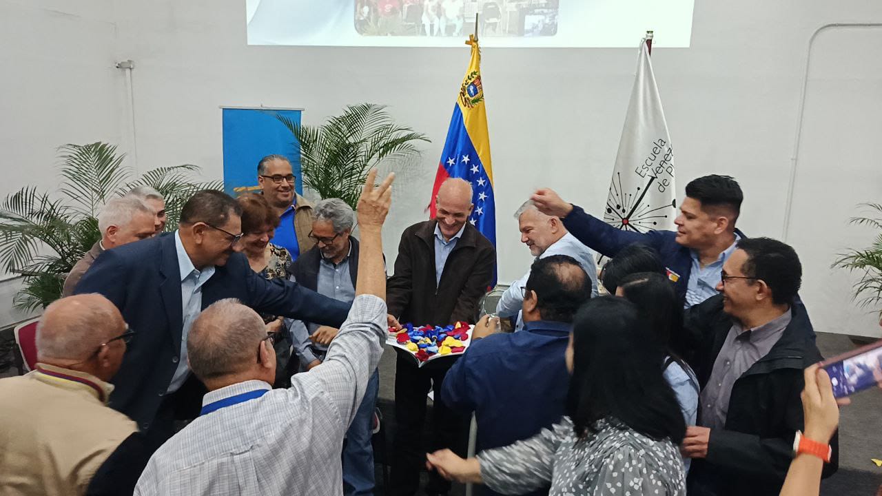 Vicepresidencia de Planificación presenta la revista Ágora