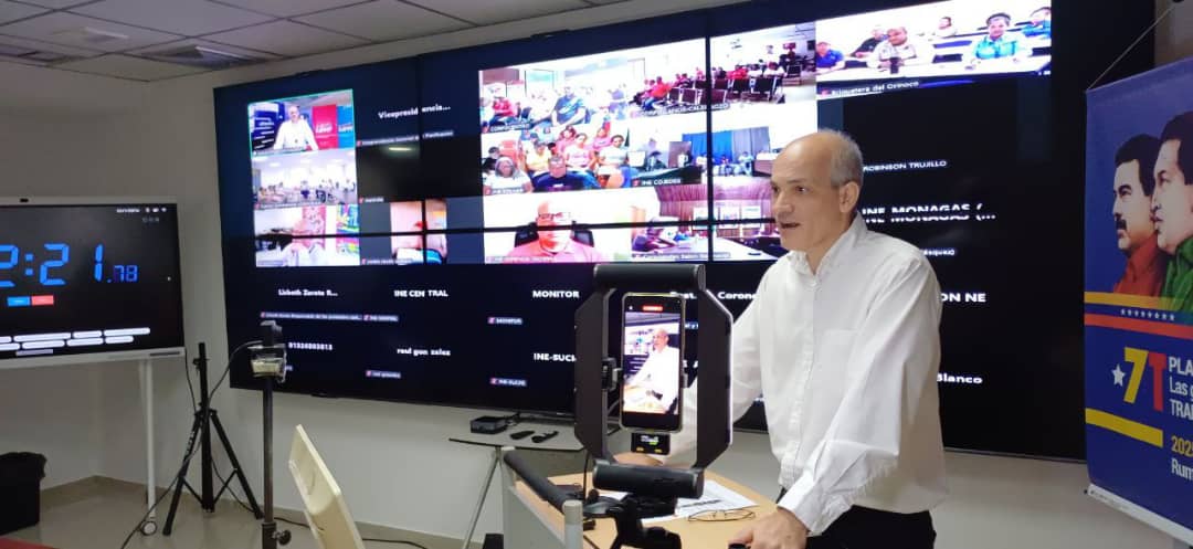 Vicepresidente Menéndez alertó que el uso de la inteligencia artificial debe estar vinculado a la ética