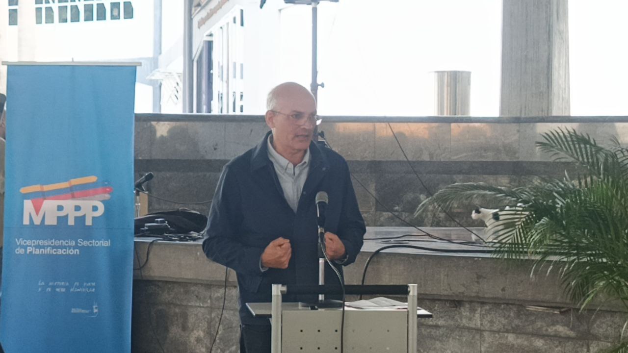 Vicepresidente Menéndez: El Sistema de Gobierno Popular marca el nacimiento de un nuevo Estado en Venezuela