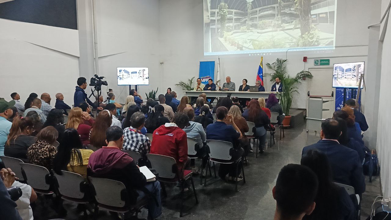 Vicepresidente Menéndez: “La Planificación tiene que ser construida con capacidad de conocimiento del sujeto pueblo”