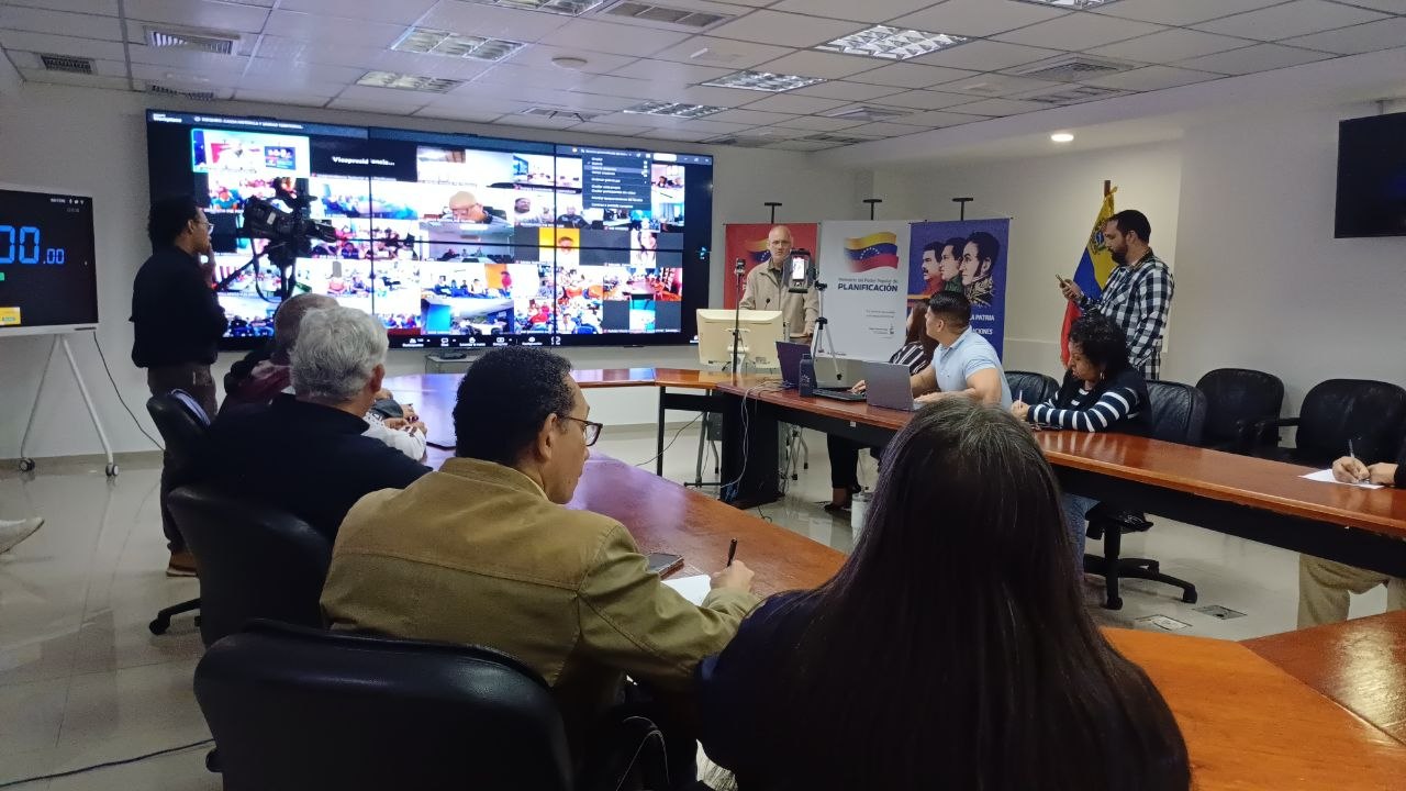 Vicepresidencia de Planificación dictará curso sobre Consensos Productivos
