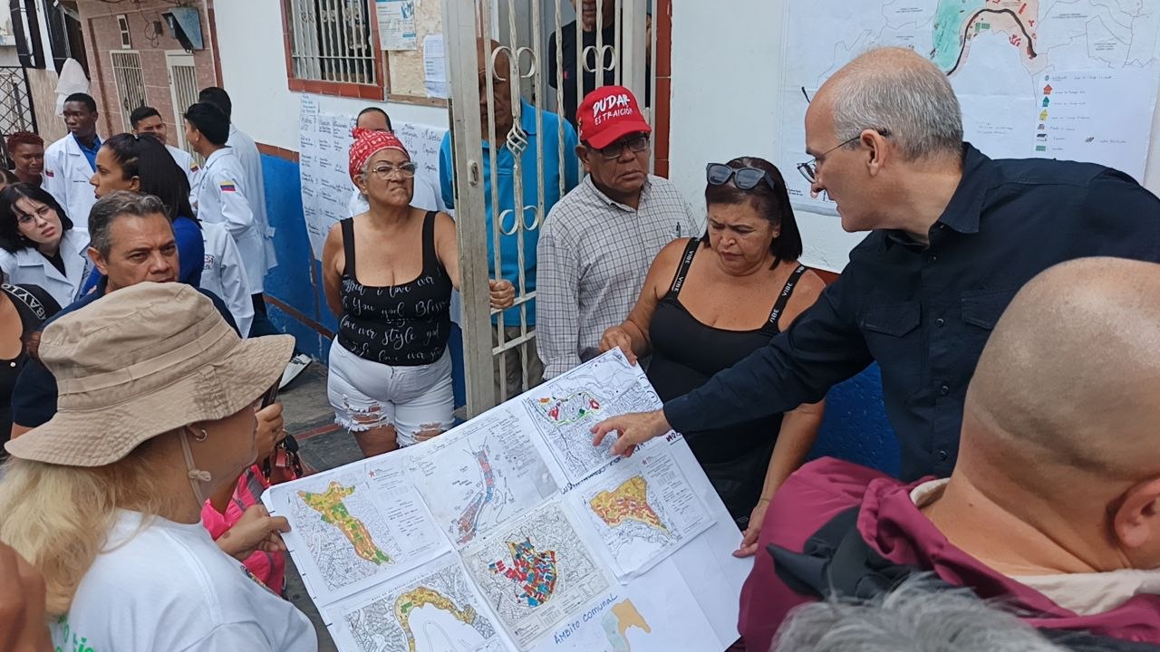 Comuna Voces Revolucionarias Sin Fronteras realiza levantamiento para construcción de Mapa de Riesgos