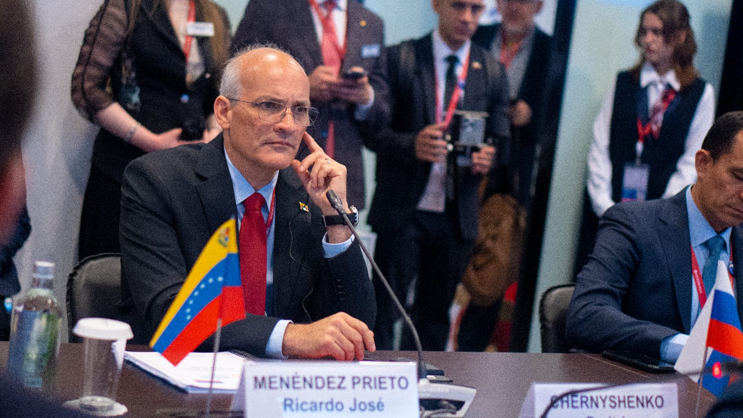Vicepresidente Menéndez: “El respeto es indispensable para tener equilibrios económicos en el mundo”