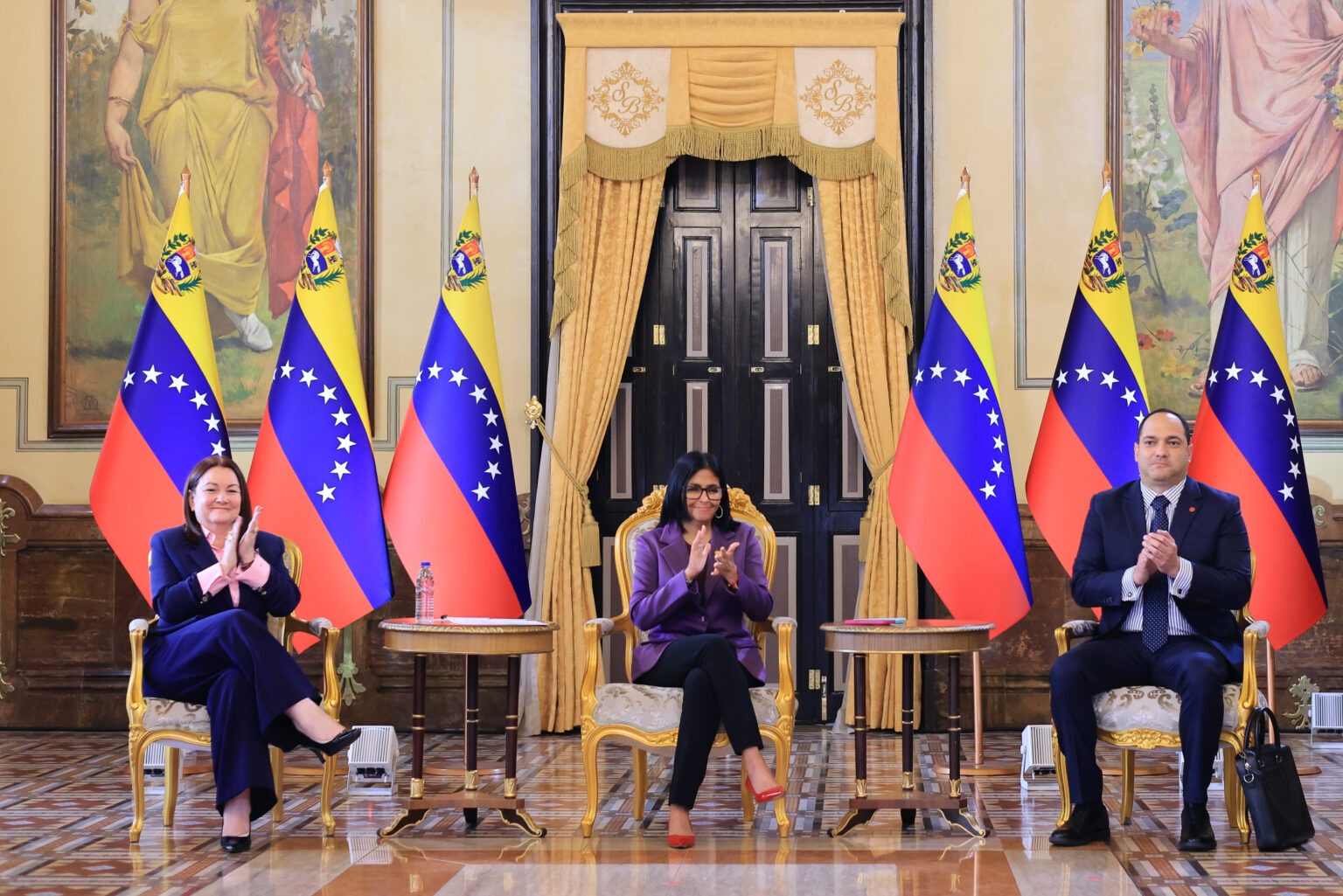 Presidenta (e) Delcy Rodríguez anuncia nuevas rutas de cooperación estratégica entre PDVSA y Repsol