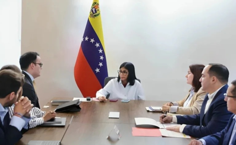 Presidenta Encargada Delcy Rodríguez revisó Plan Renacer 2026