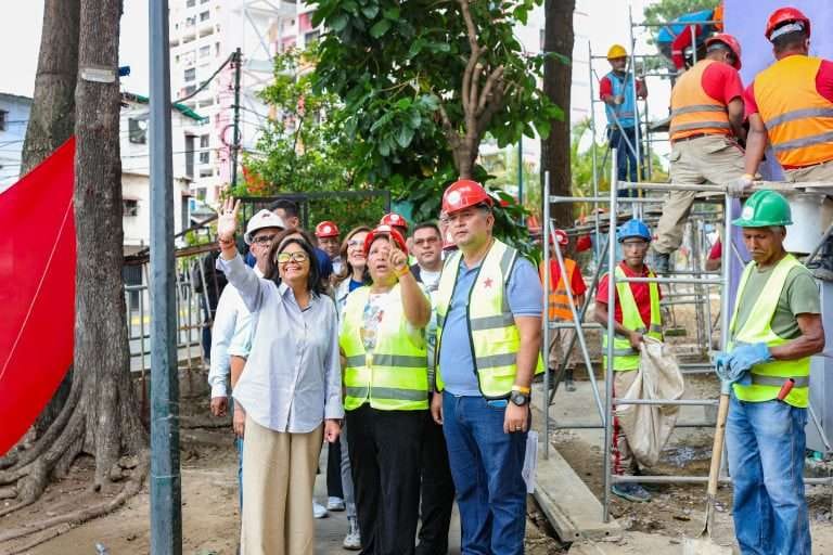 Plan Venezuela Renace reconstruye más de 12 mil viviendas con etiqueta amarilla