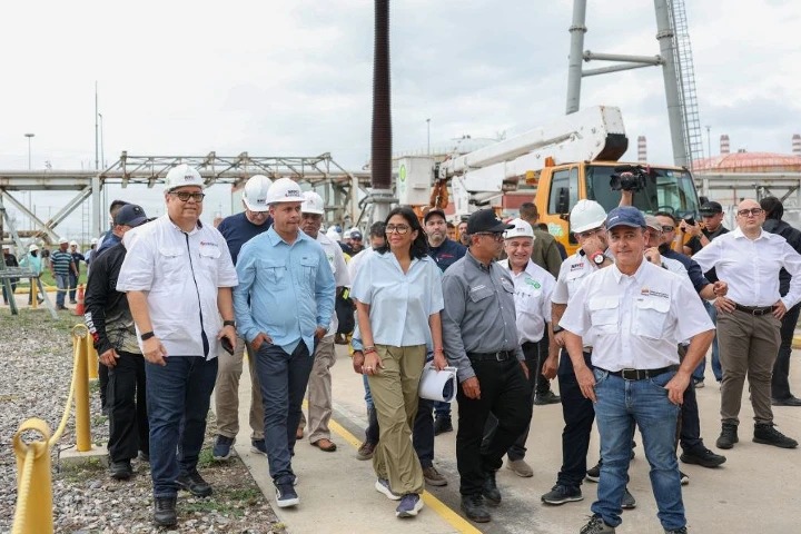 Presidenta encargada supervisa avances del Plan Venezuela Renace en Carabobo