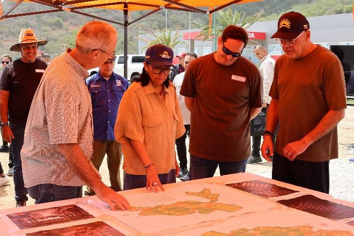 Presidenta encargada Delcy Rodríguez supervisa construcción de 1.000 viviendas en Ciudad Caribia