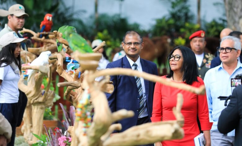 Presidenta Rodríguez lidera firma acuerdo con Centro Greens de India para potenciar zoológicos públicos