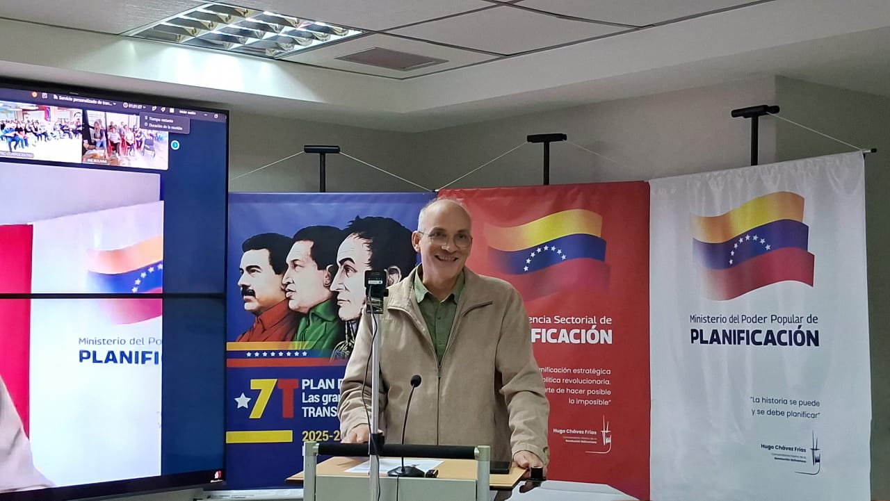 Vicepresidente Menéndez: “La unidad de la nación es el tema estratégico y fundamental que nos abraza a todas y a todos"